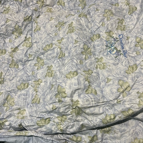 Dior Feather Quilt - BNIB - Picture 3 of 4